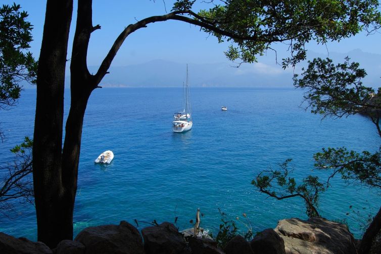 allier-croisiere-de-luxe-et-sejour-sur-li%cc%82le-de-beaute-image-2)